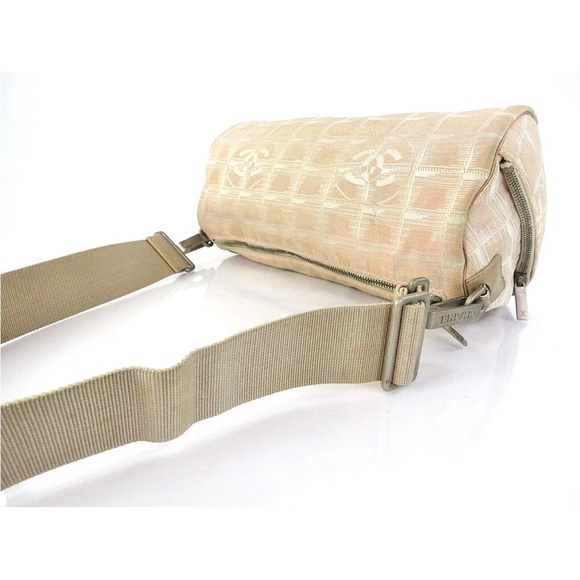 CHANEL Cream Shoulder Bag - Picture 7 of 16